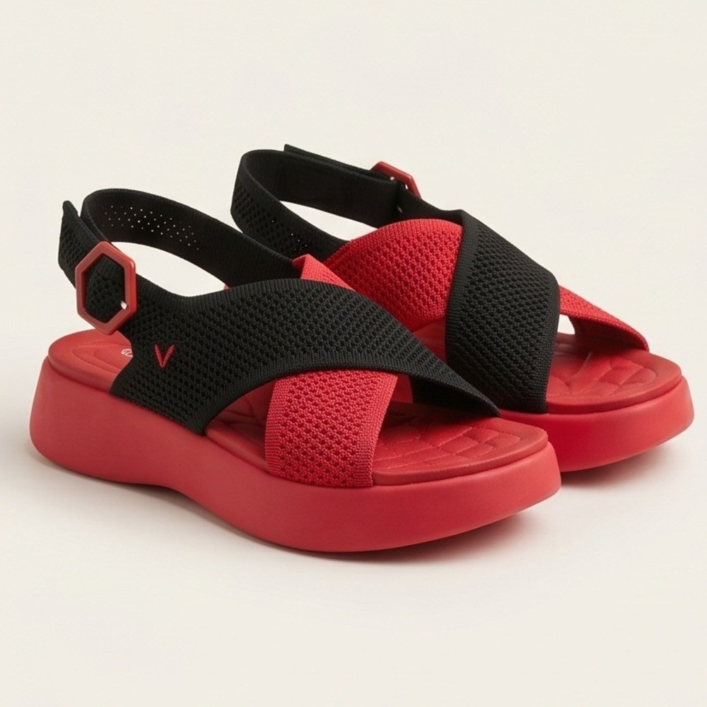 Vivaia Women 39/8.5 Red Black Platform Sandals Crisscross Knit Straps NEW